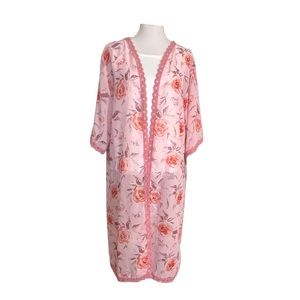 LuLaRoe Chloe Size M Pink Bohemian Overlay Kimono with Roses